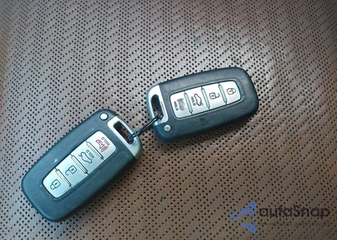 2013 Hyundai Genesis 3.8 Grand Touring из США, поврежденный, VIN KMHHU6KJ7DU103104